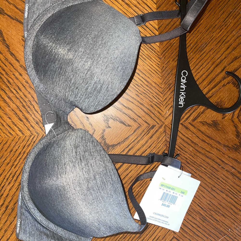 Calvin Klein 36B Slight Push Up